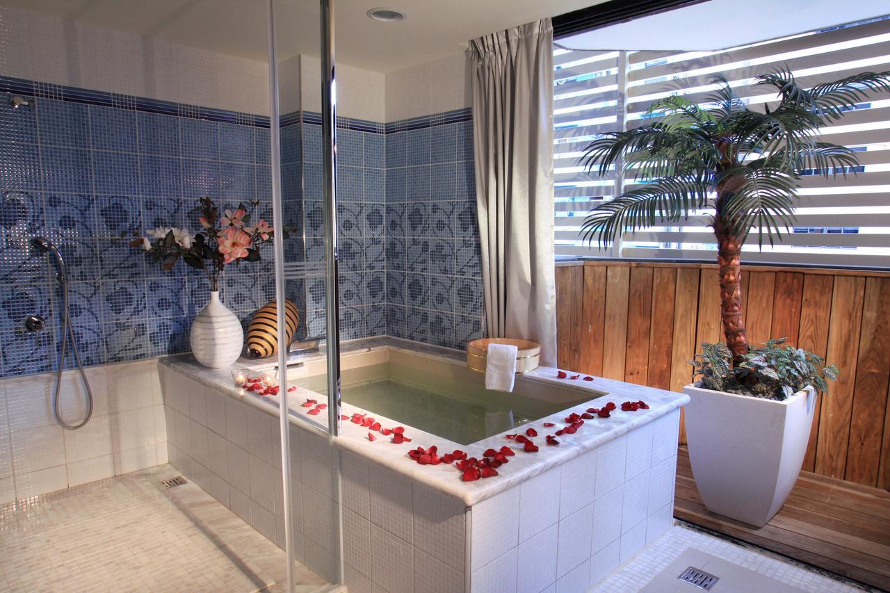 Chuang-Tang Spring Spa Hotel - Deyang Jiaoxi Exteriör bild
